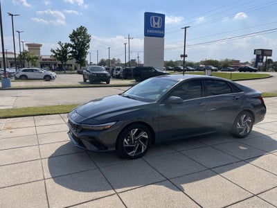 2025 Hyundai Elantra Hybrid Limited