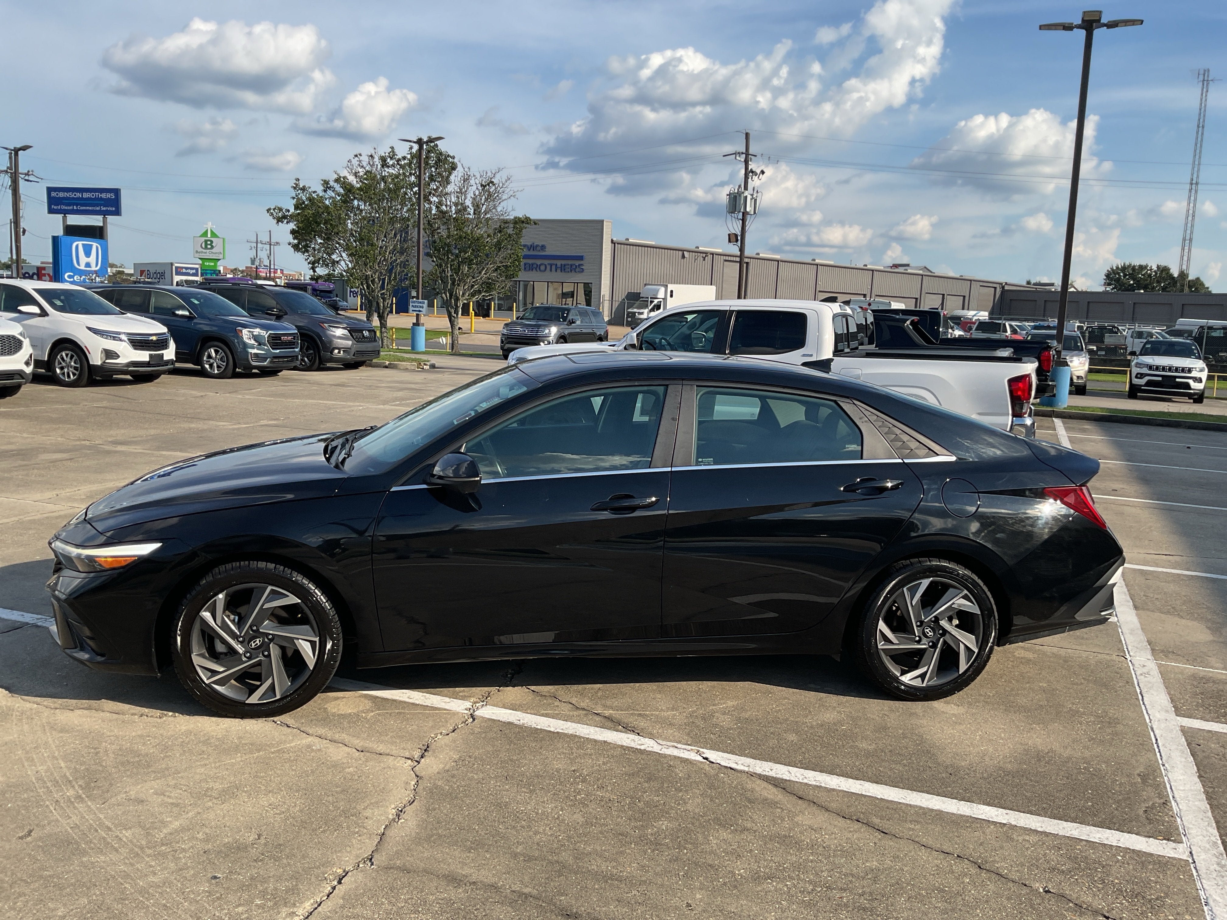 2024 Hyundai Elantra Limited