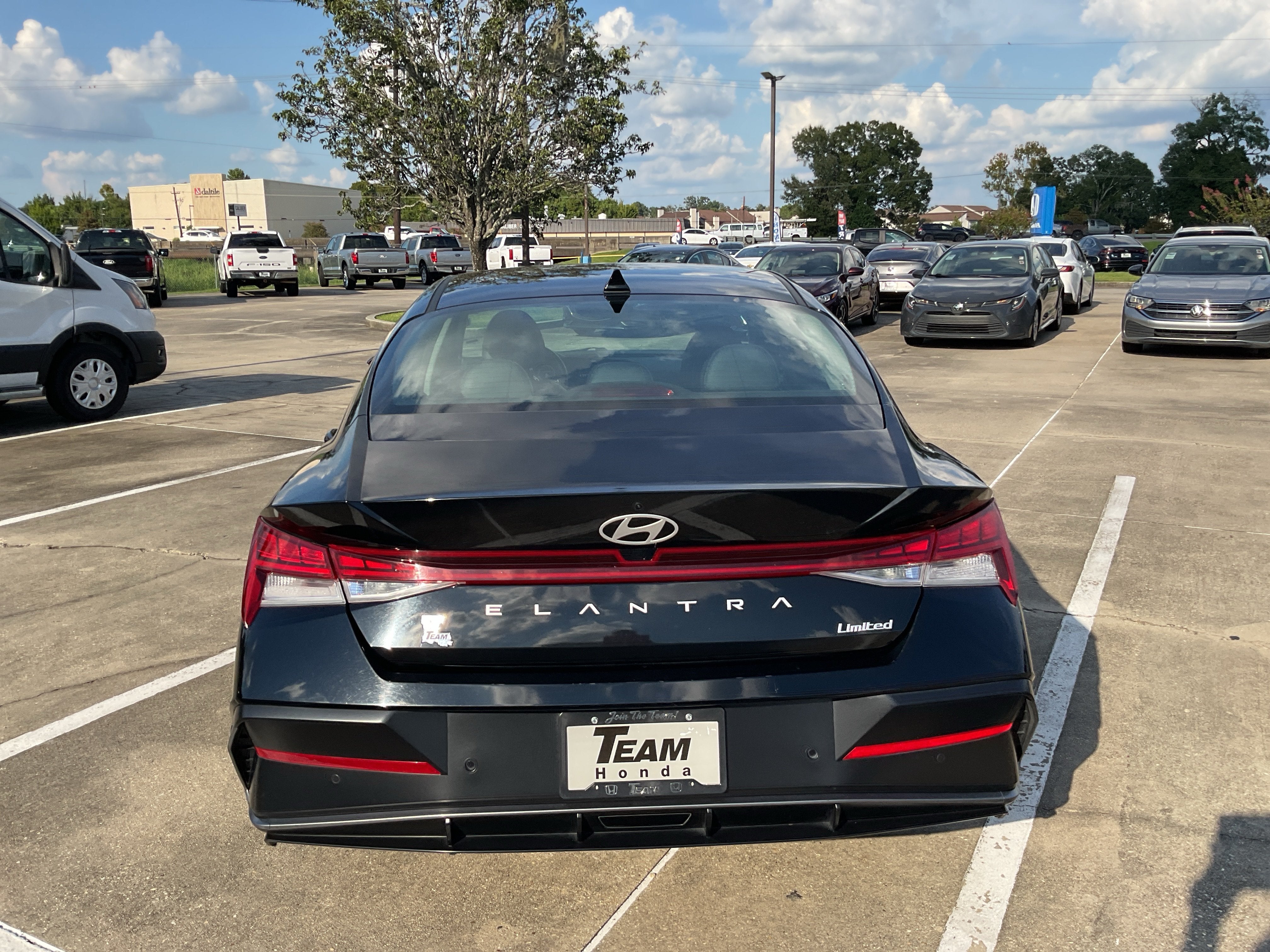 2024 Hyundai Elantra Limited