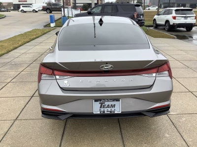 2022 Hyundai Elantra SEL