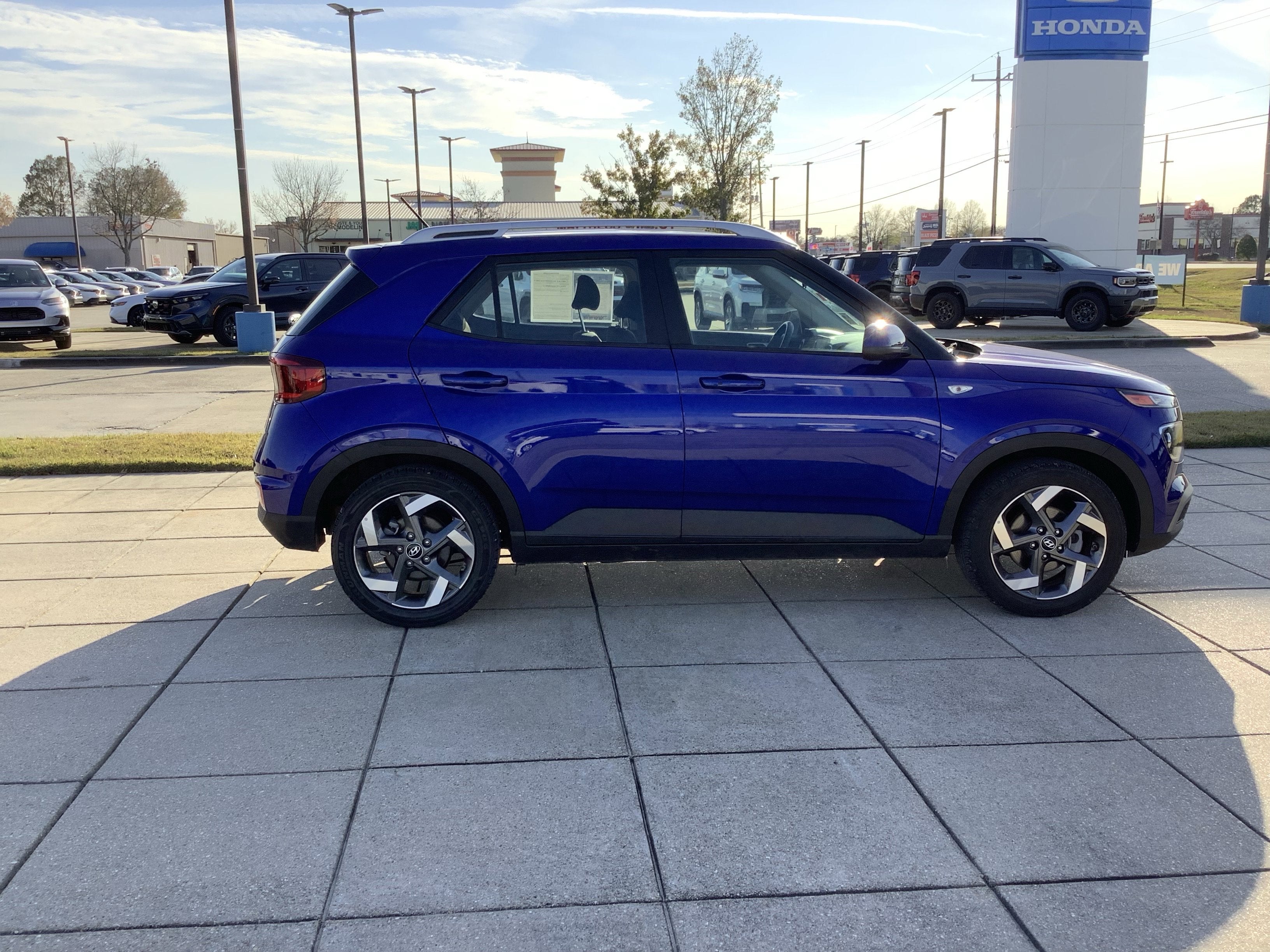 2025 Hyundai Venue SEL