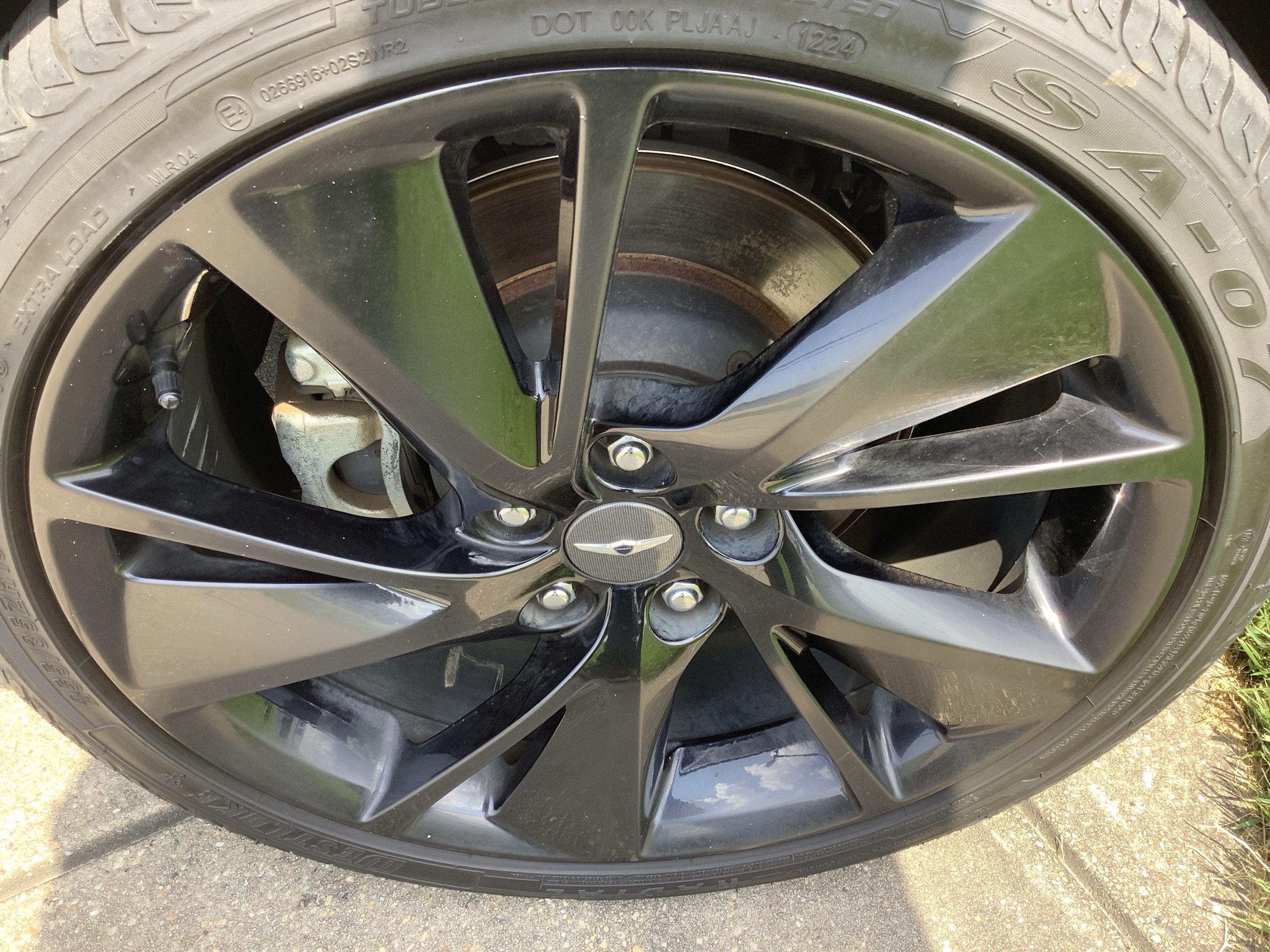 2023 Genesis G70 2.0T