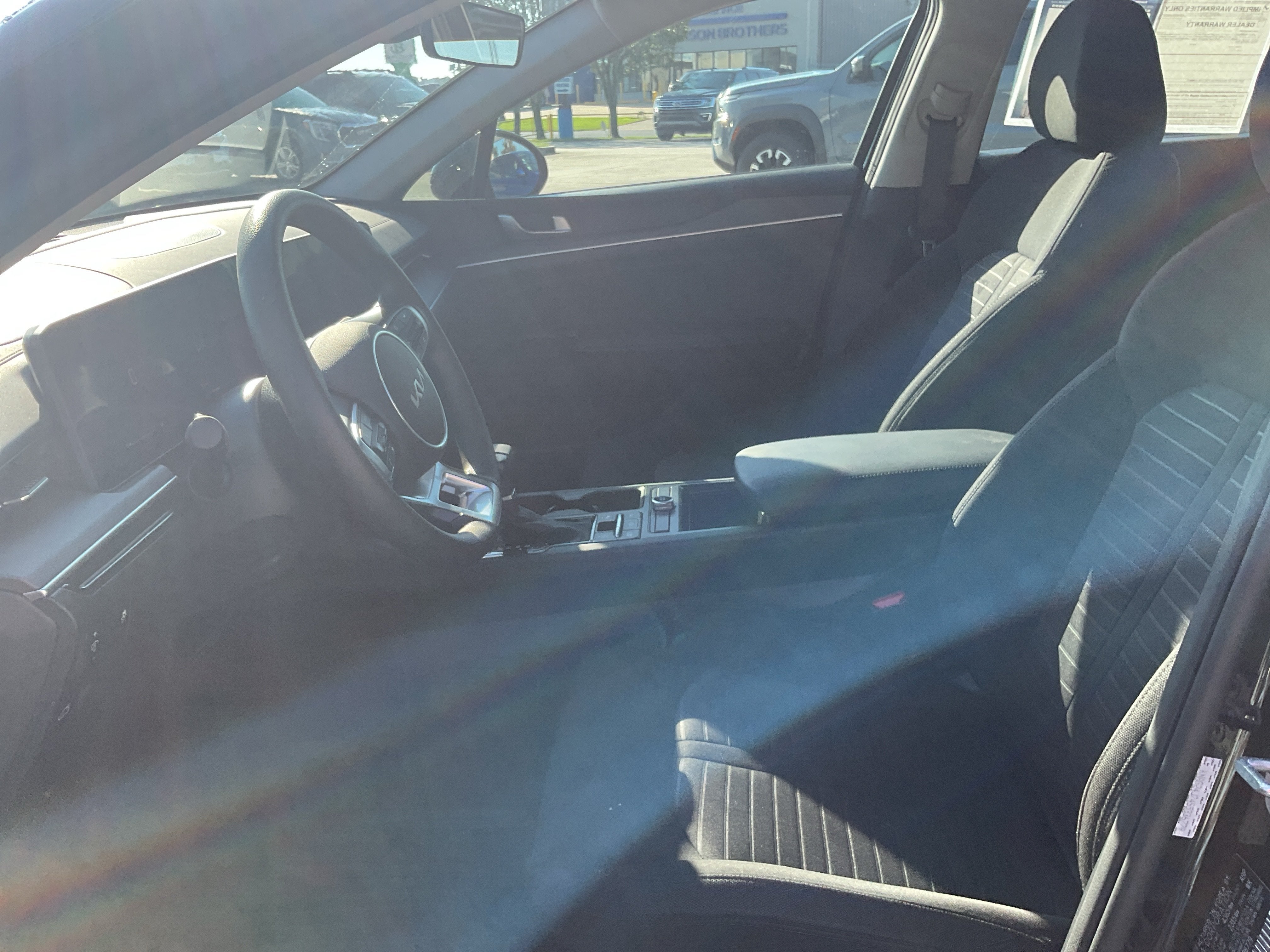 2025 Kia K5 LXS