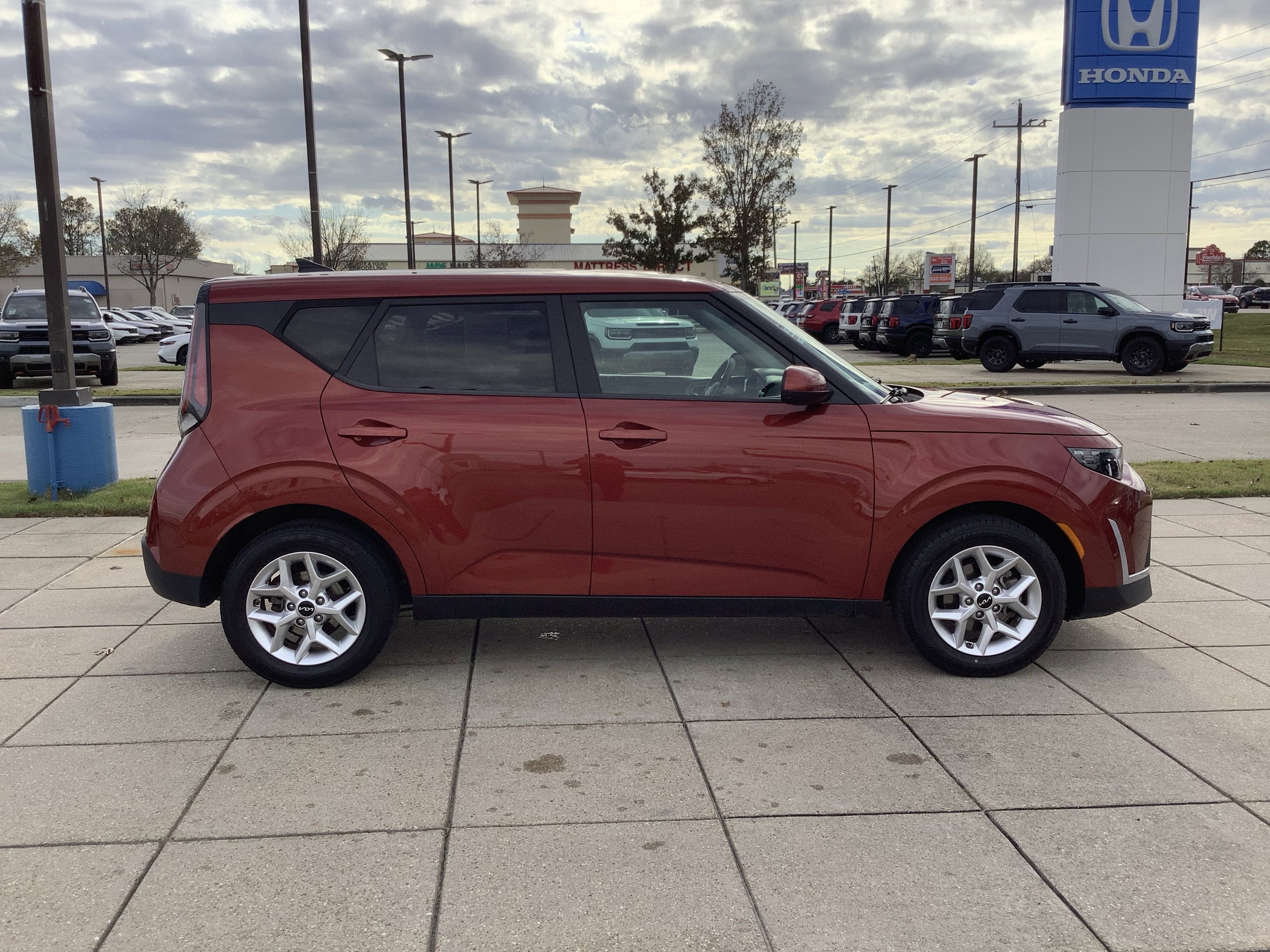 2024 Kia Soul LX