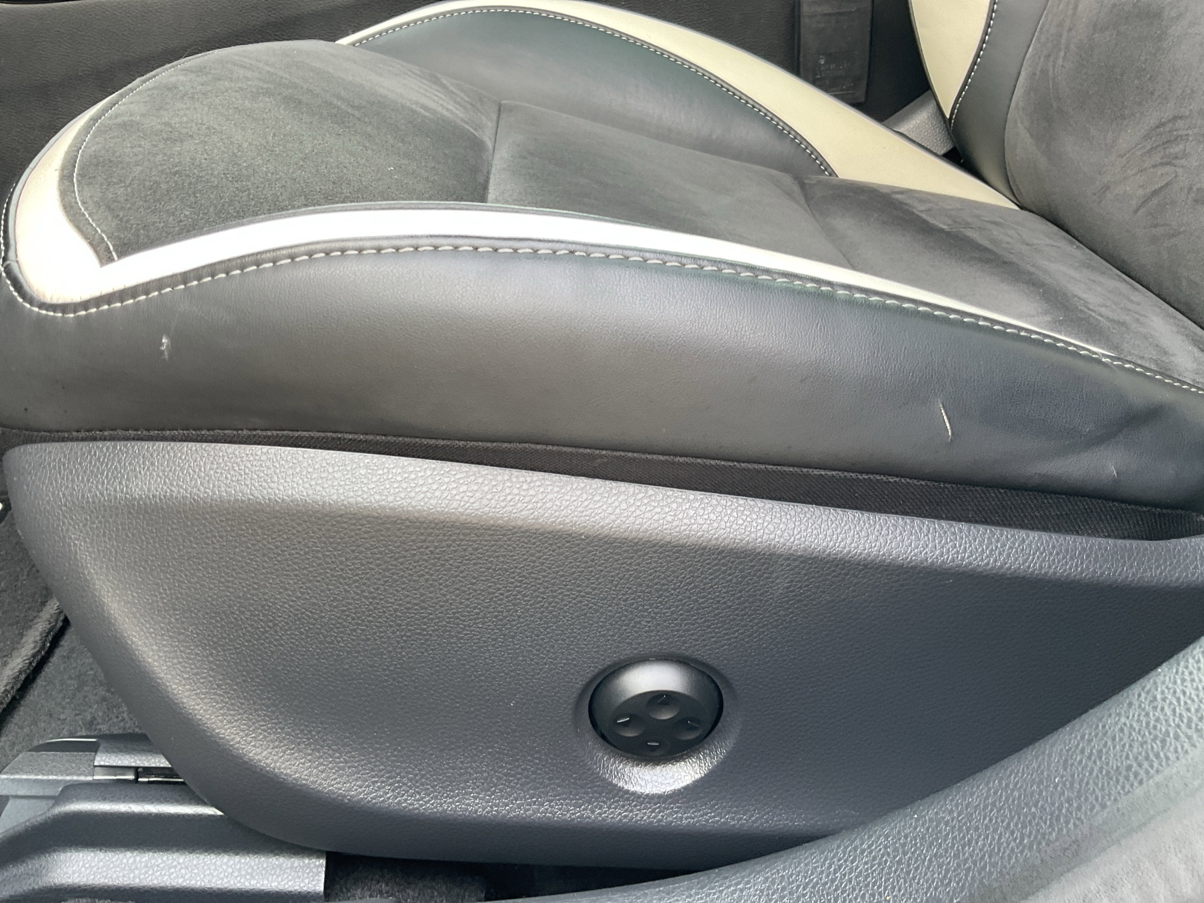 2019 INFINITI QX30 SPORT