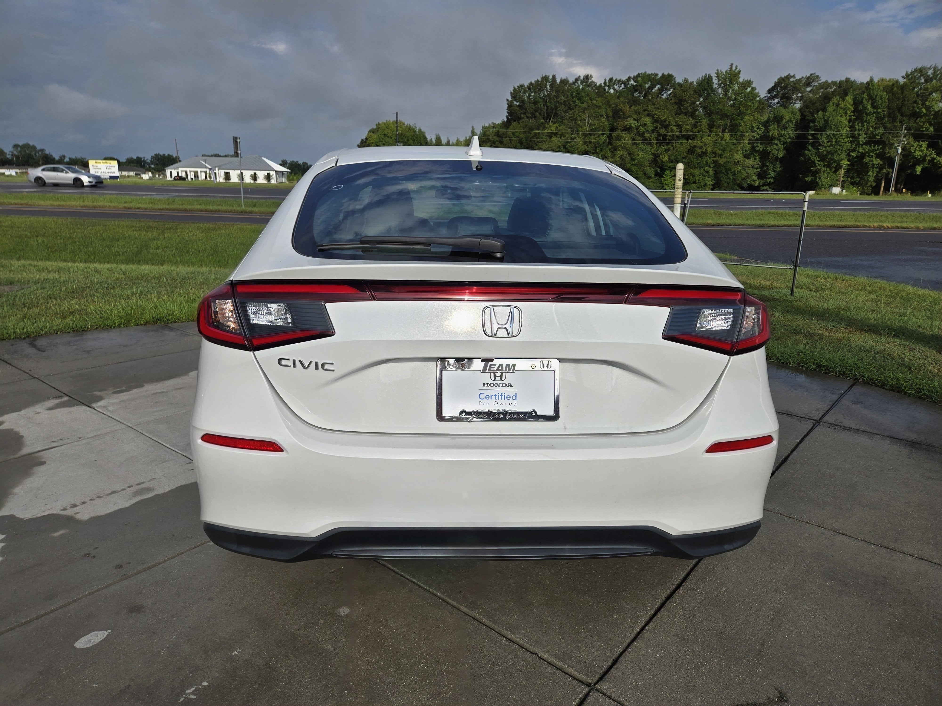 2024 Honda Civic Hatchback EX-L