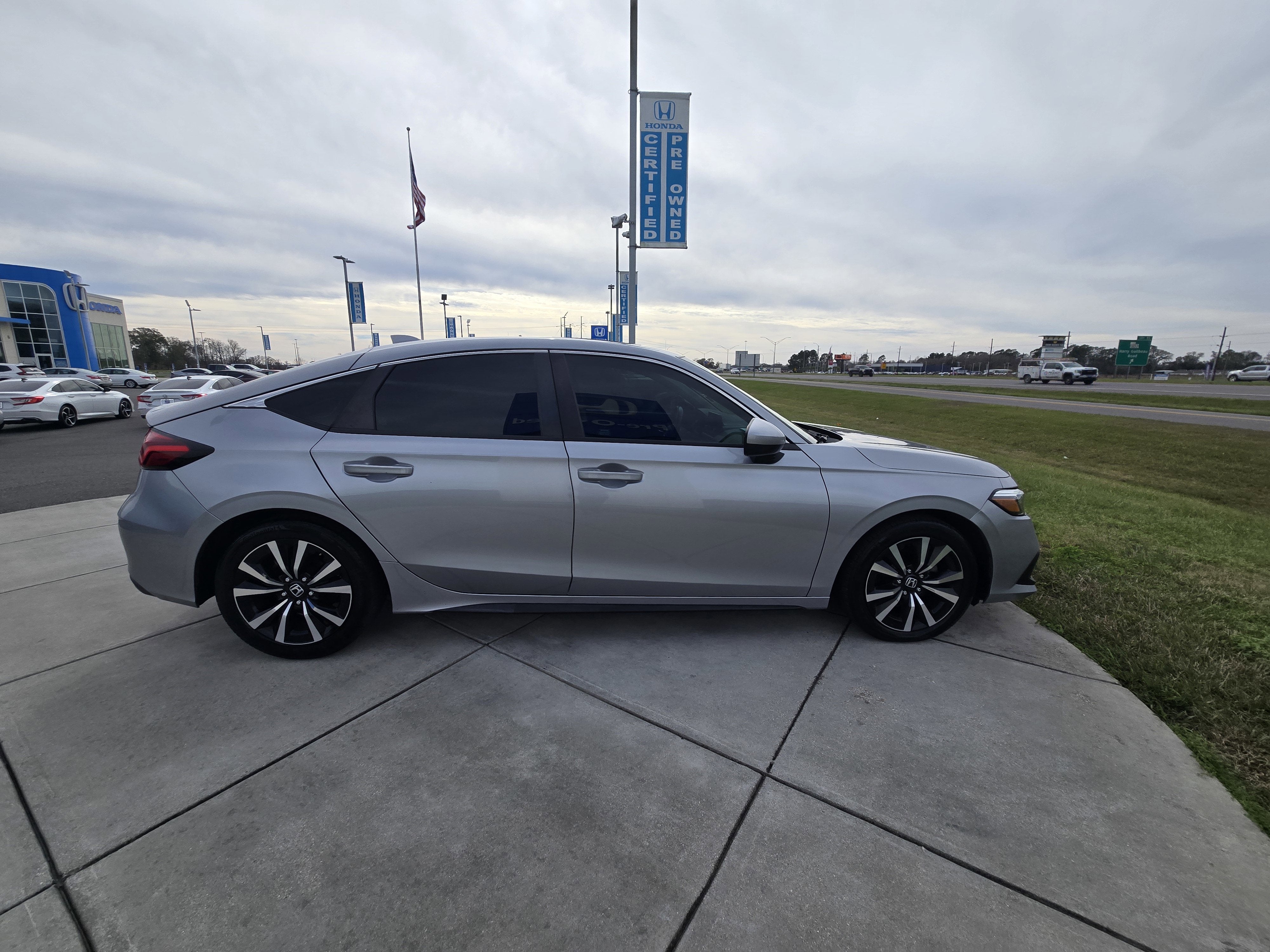 2022 Honda Civic Hatchback EX-L