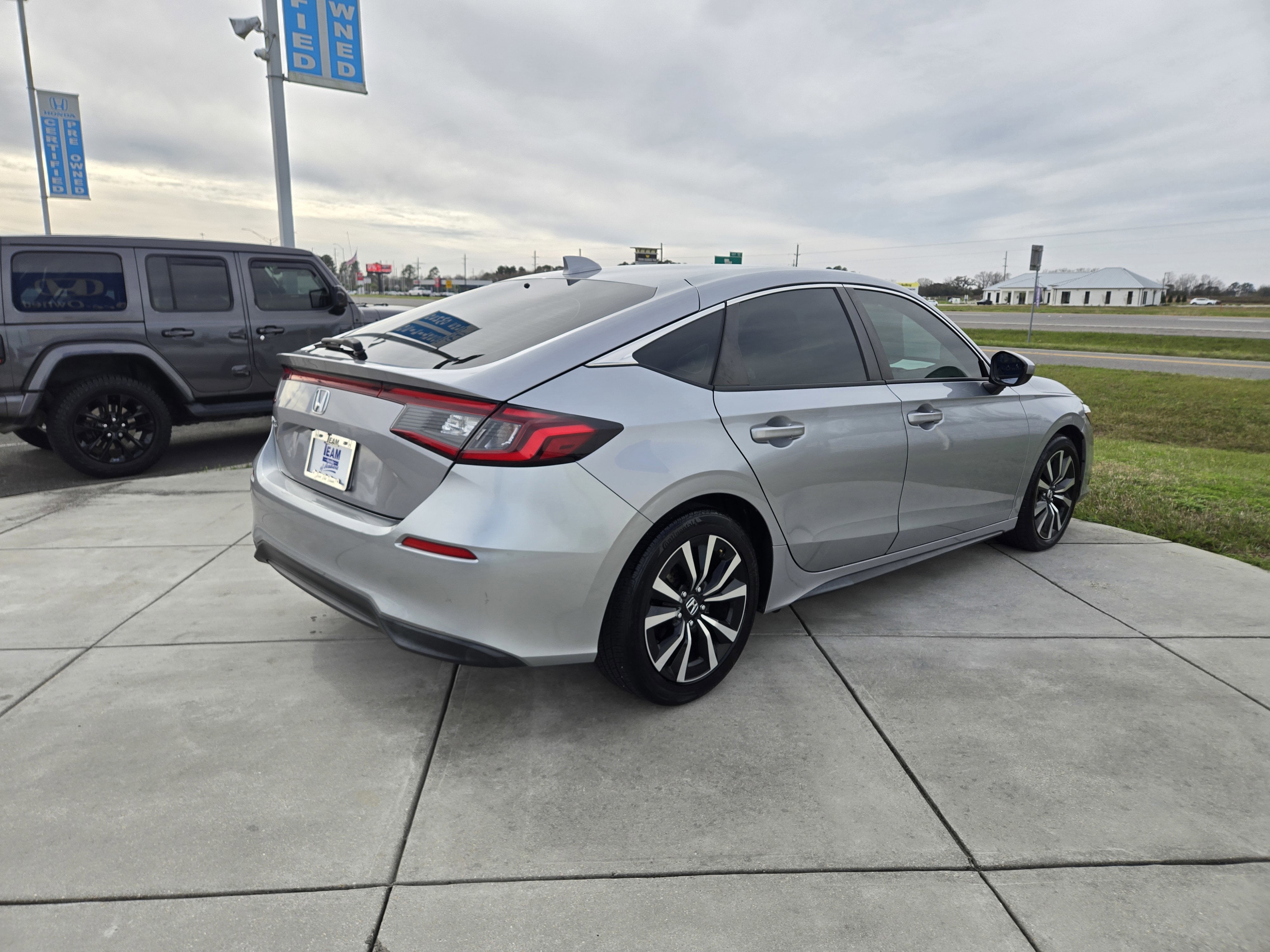 2022 Honda Civic Hatchback EX-L