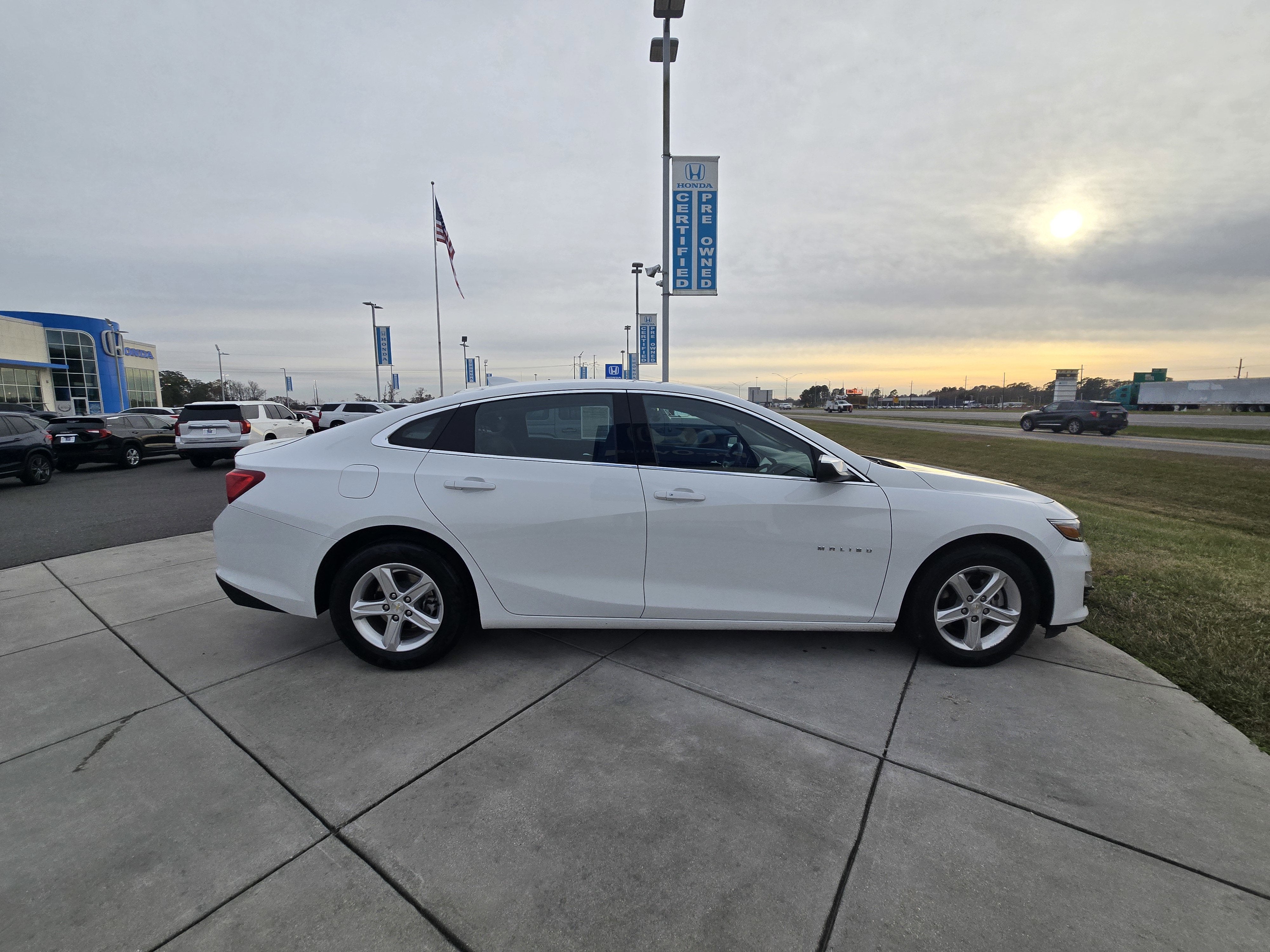 2024 Chevrolet Malibu LT