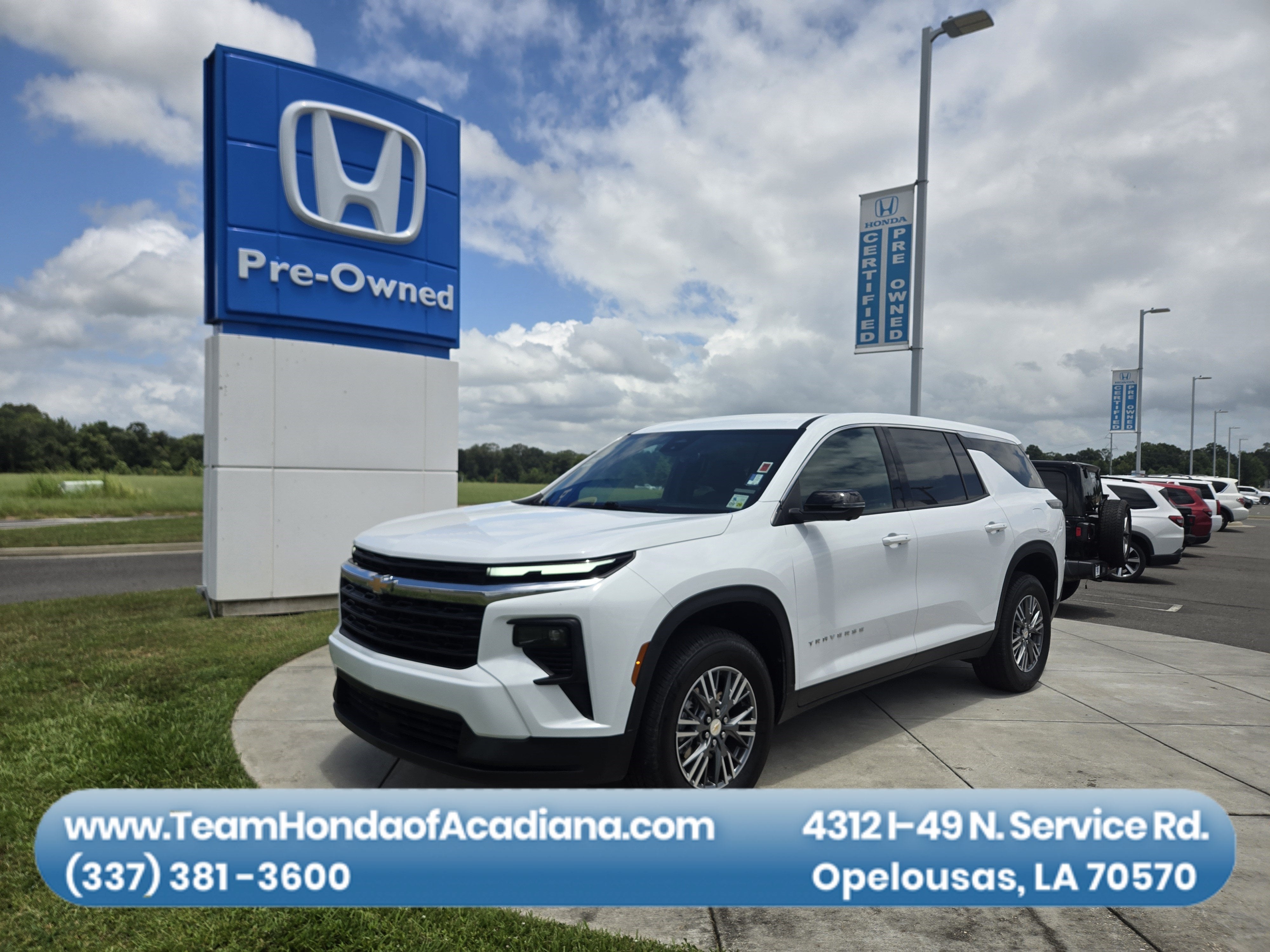 2024 Chevrolet Traverse FWD LS