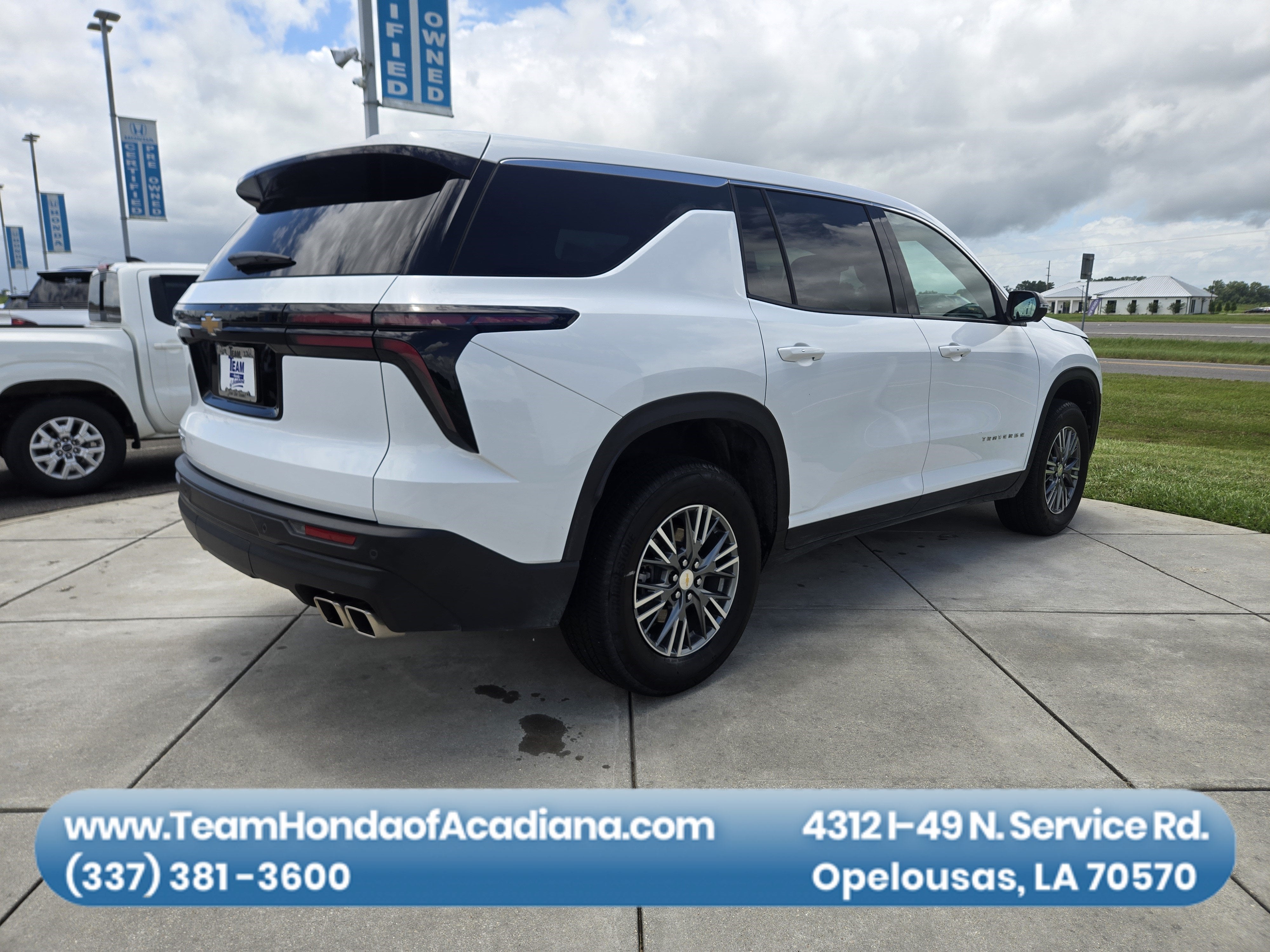 2024 Chevrolet Traverse FWD LS