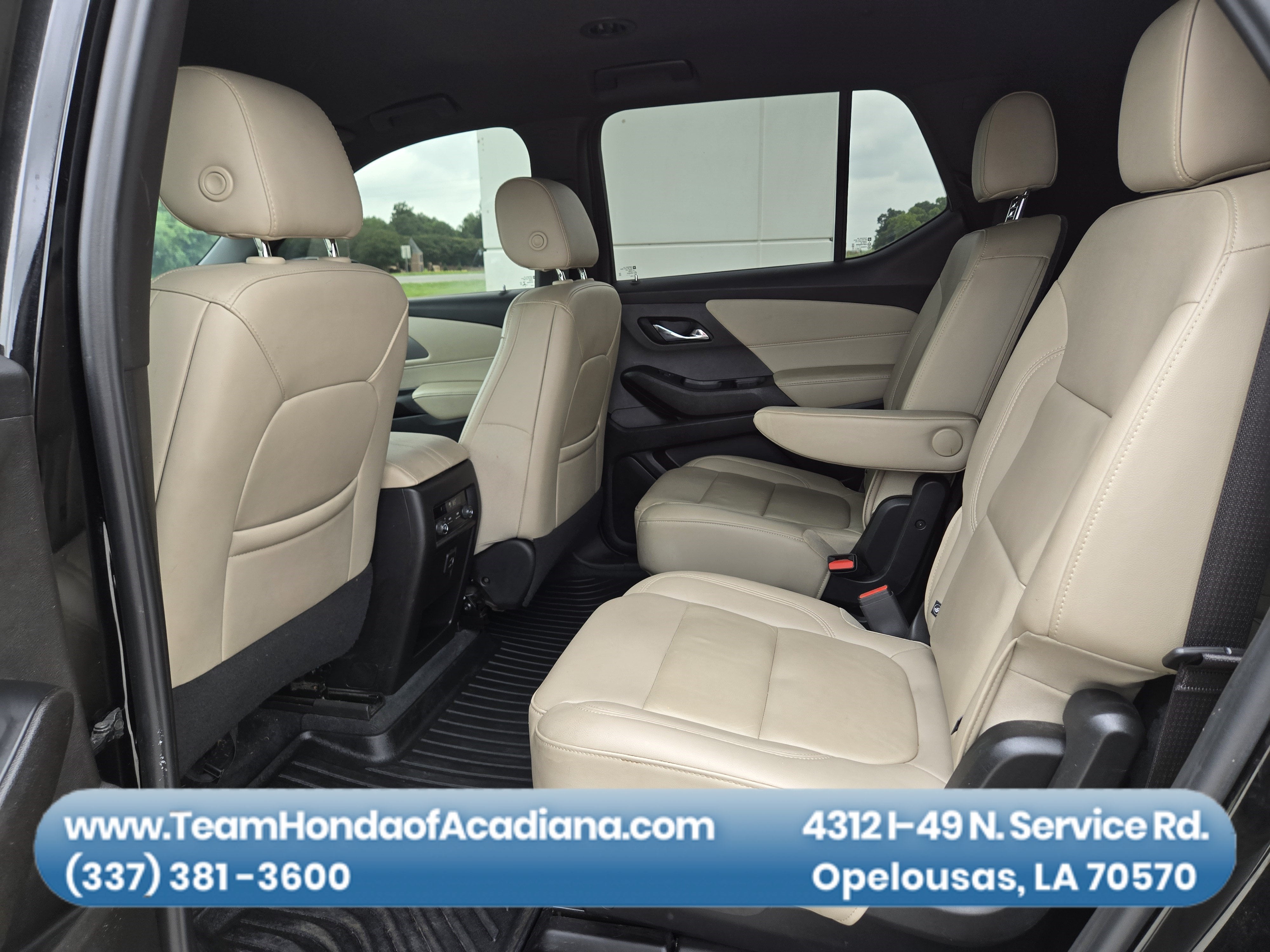 2023 Chevrolet Traverse LT Leather