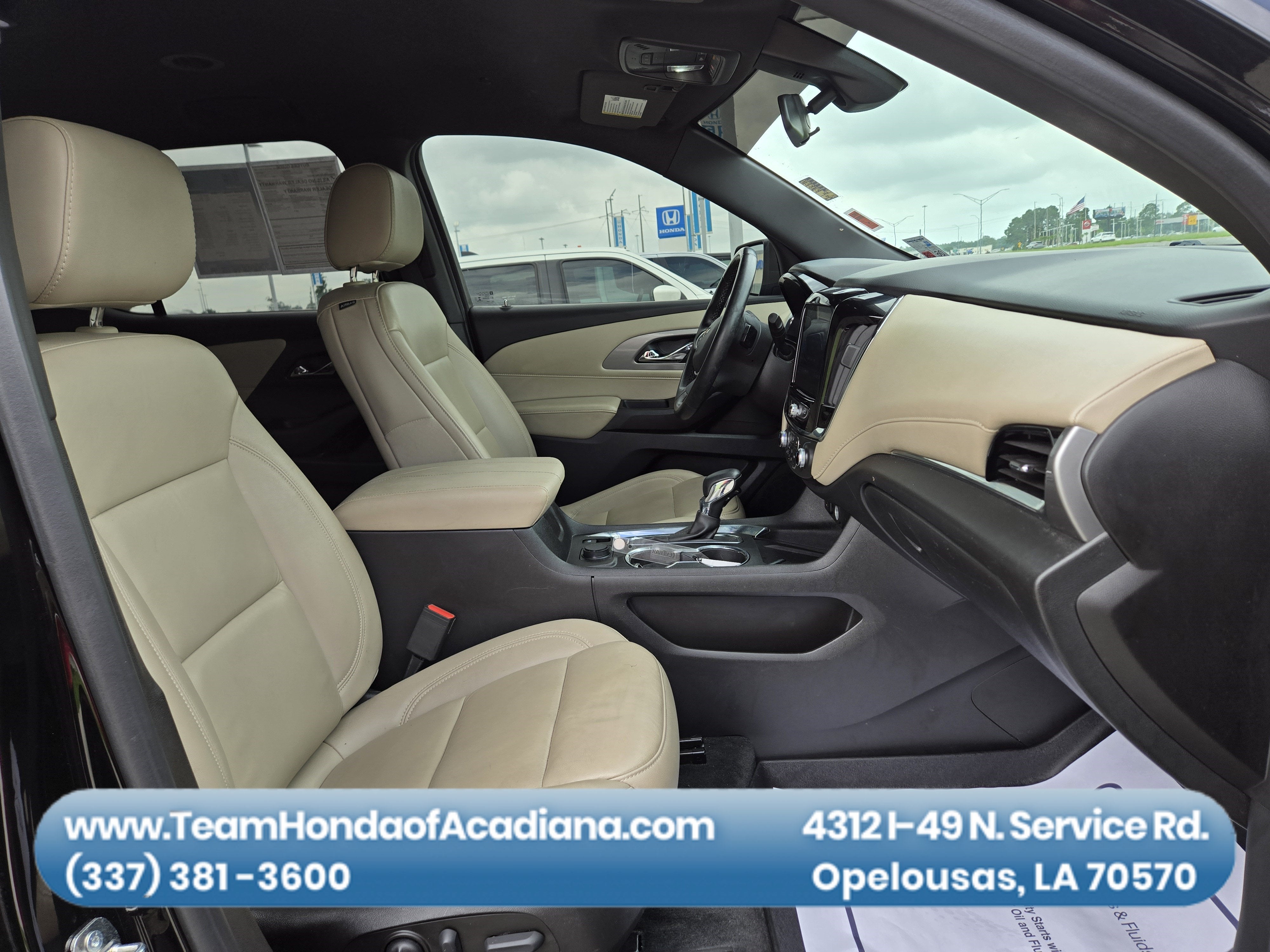 2023 Chevrolet Traverse LT Leather