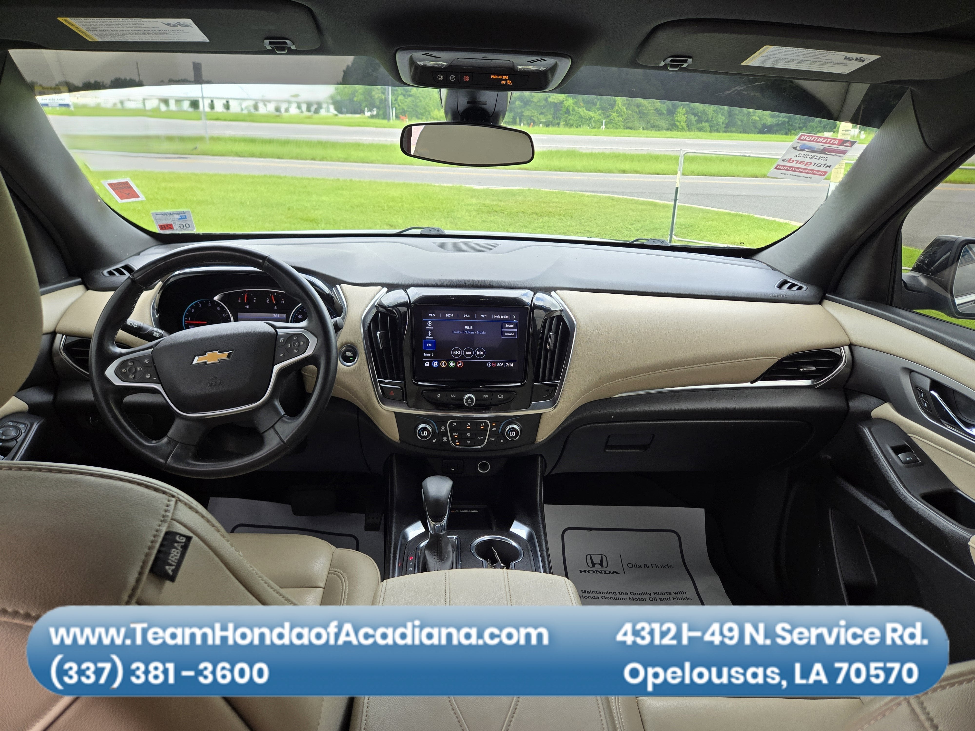 2023 Chevrolet Traverse LT Leather
