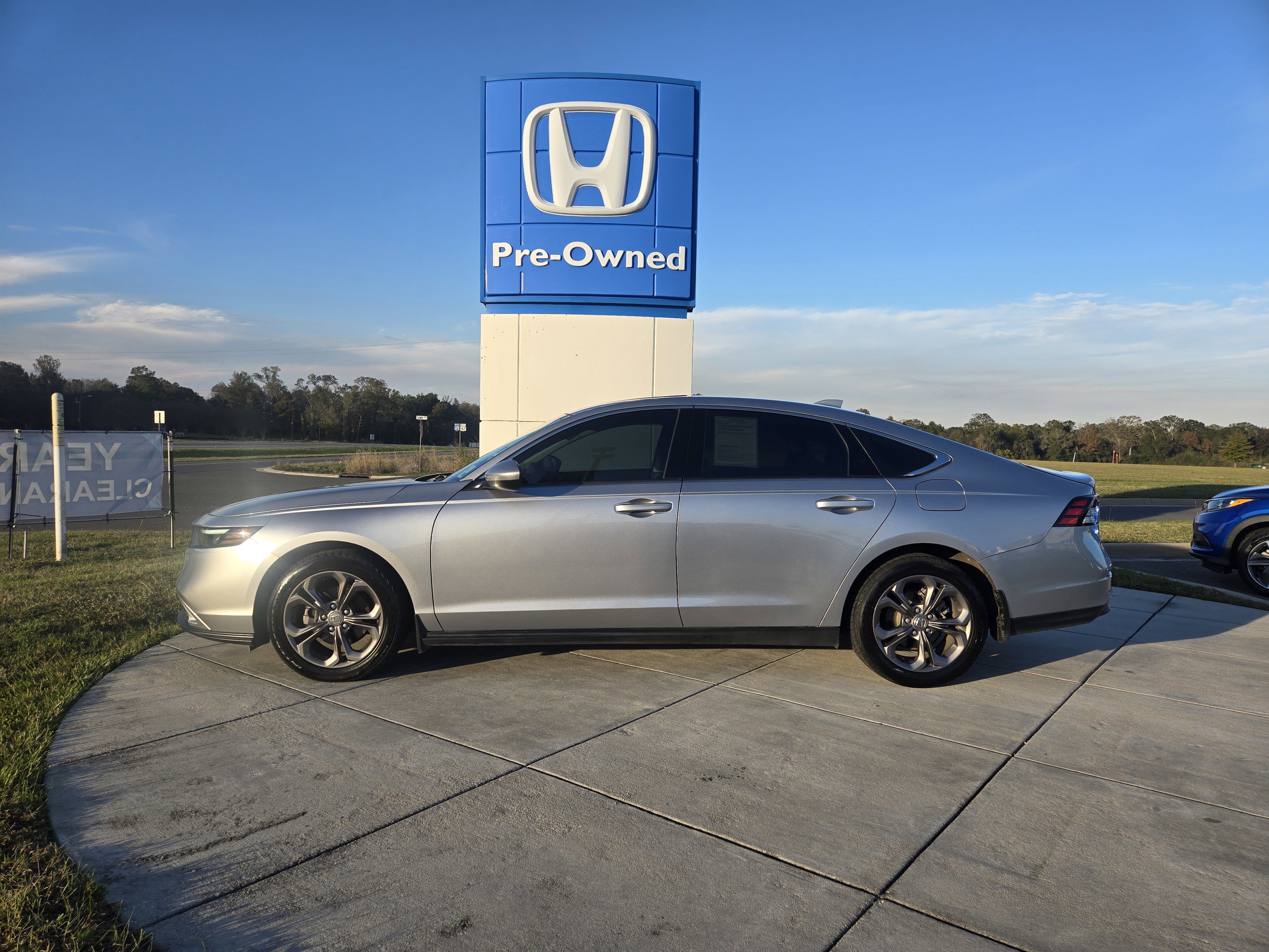 2023 Honda Accord Sedan EX