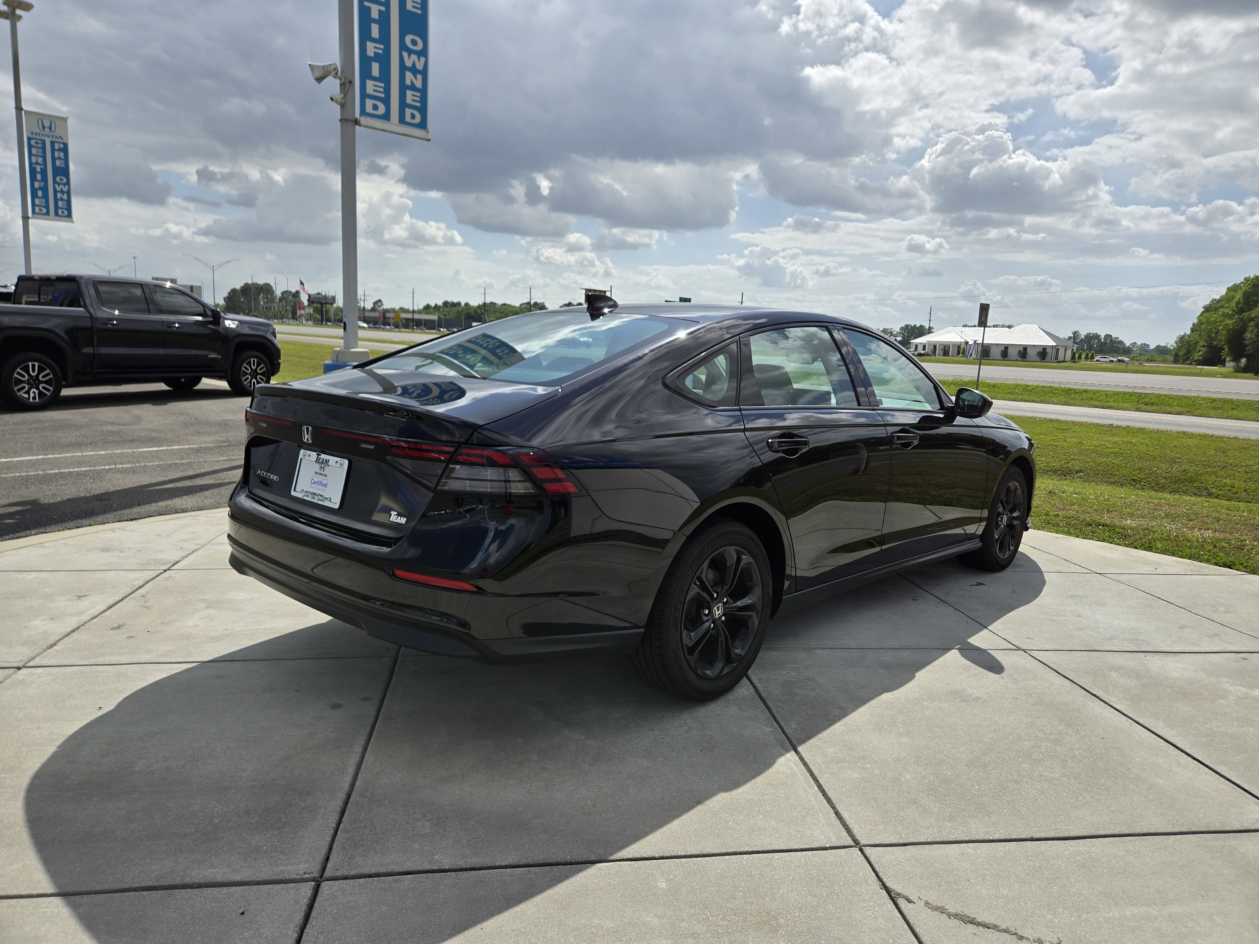 2025 Honda Accord Sedan SE