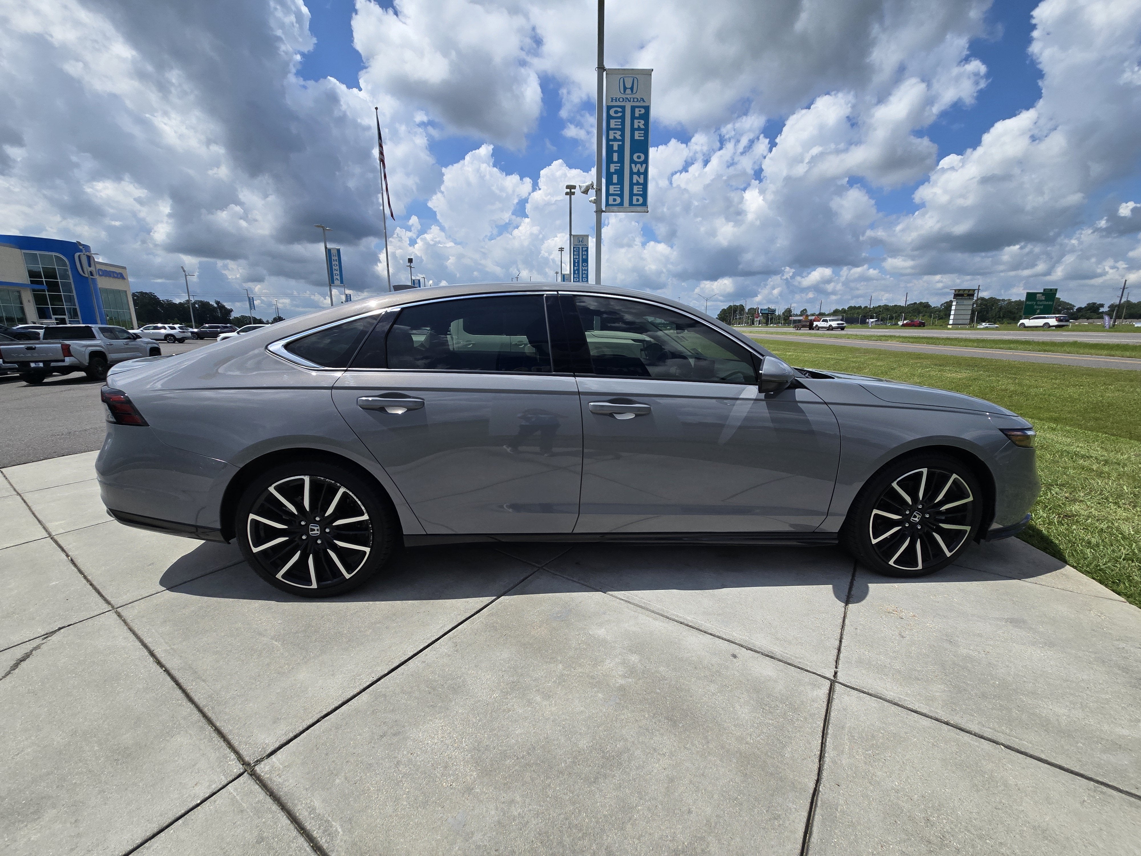 2025 Honda Accord Hybrid Touring