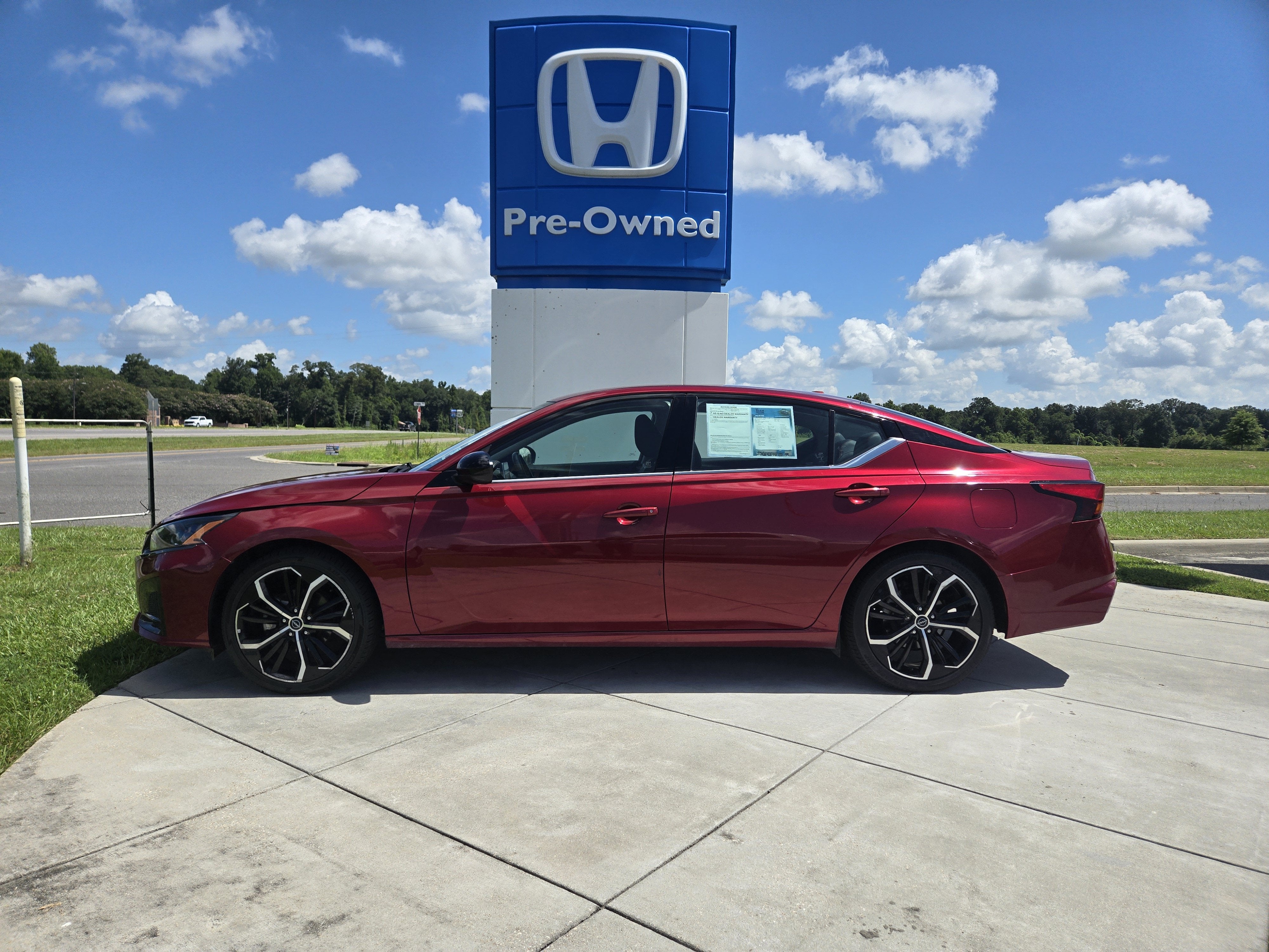2024 Nissan Altima 2.5 SR
