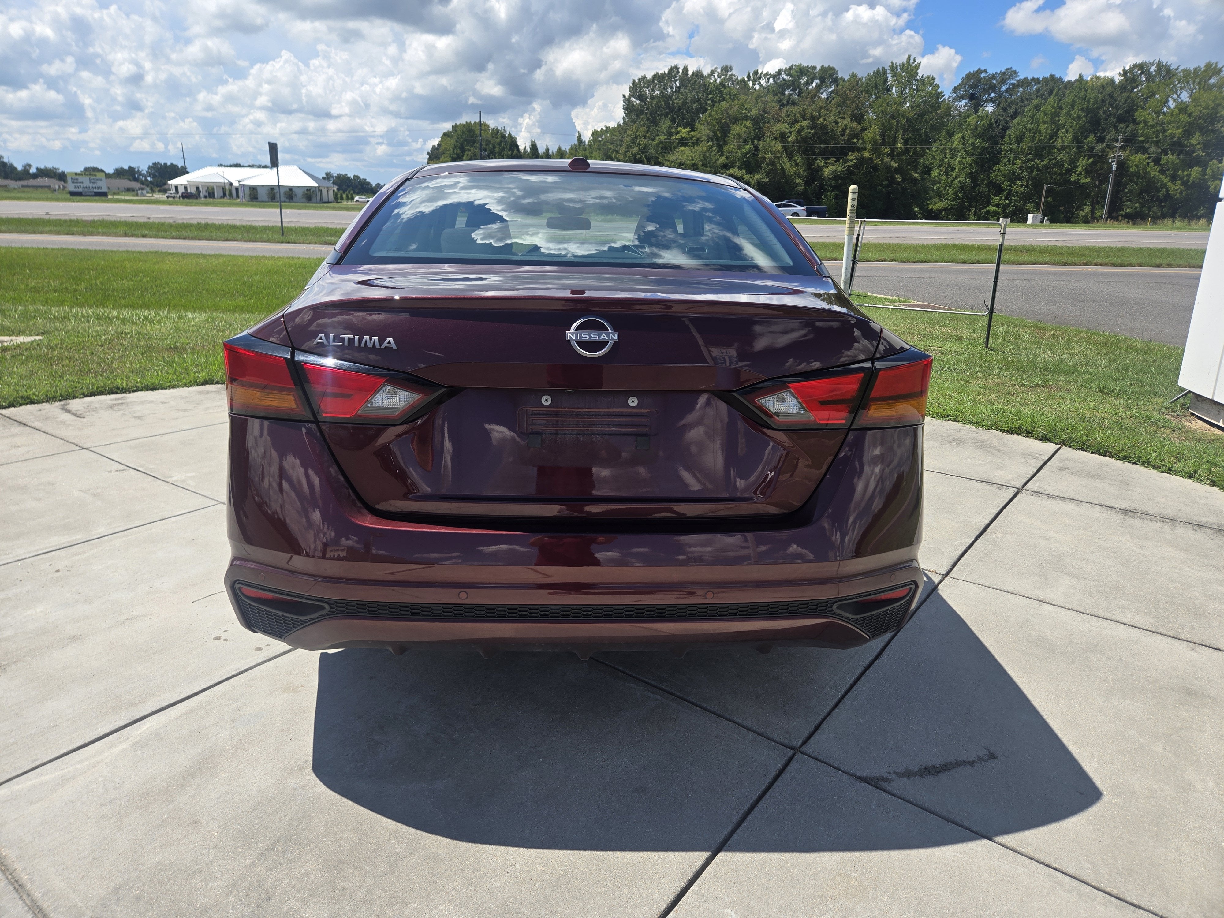 2025 Nissan Altima SV