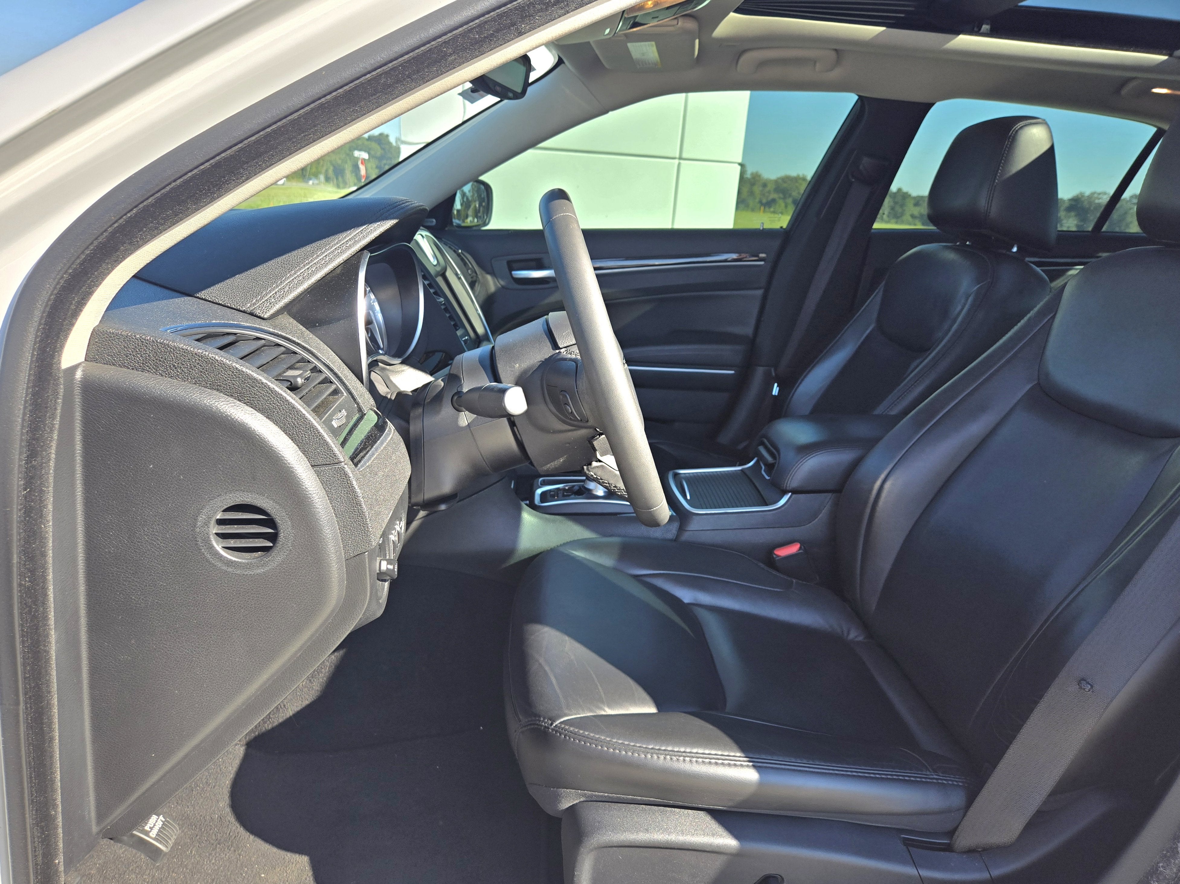 2023 Chrysler 300 Touring L