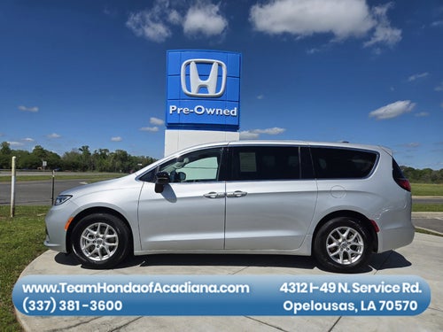 2024 Chrysler Pacifica Touring L