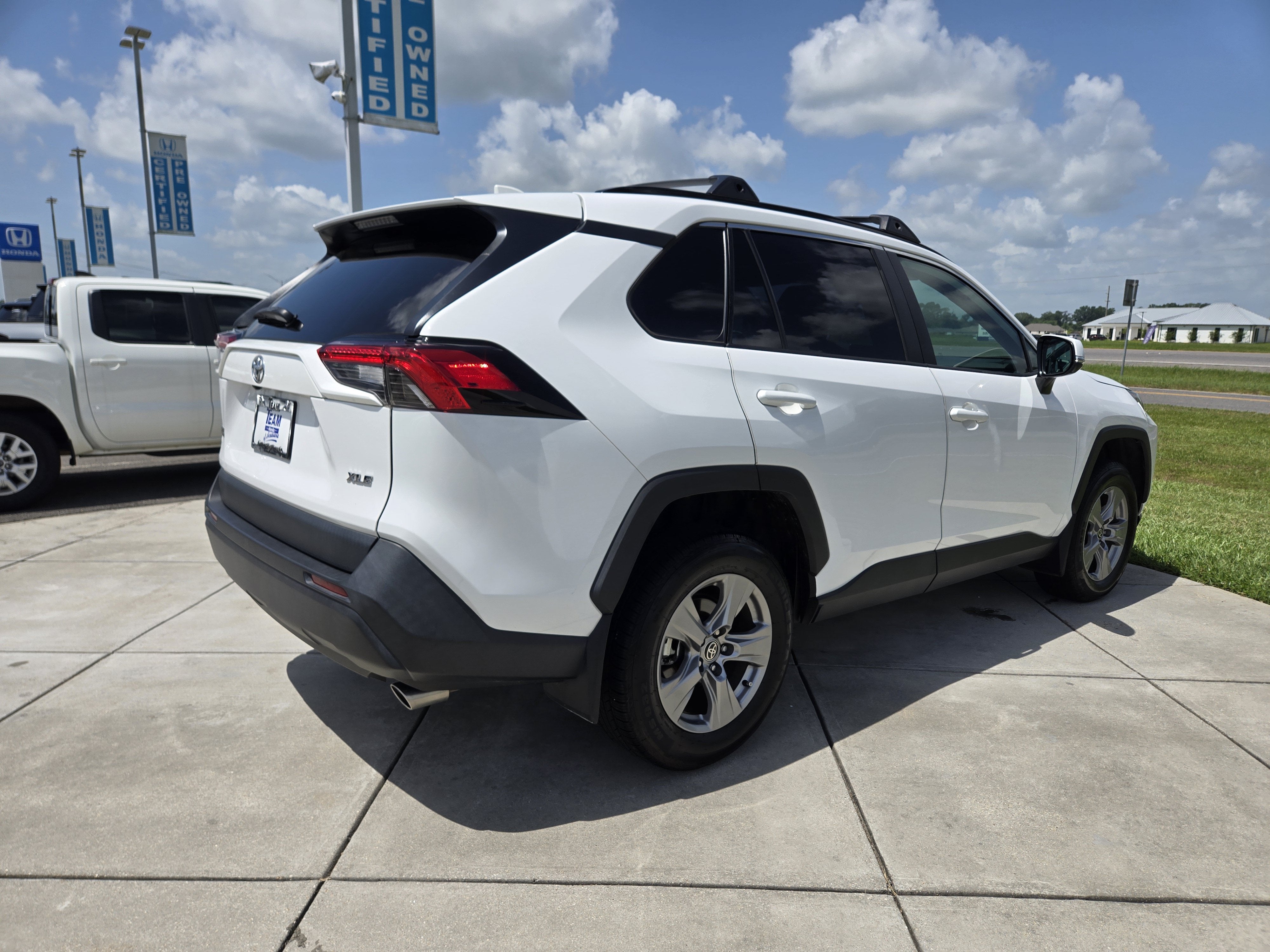2024 Toyota RAV4 XLE