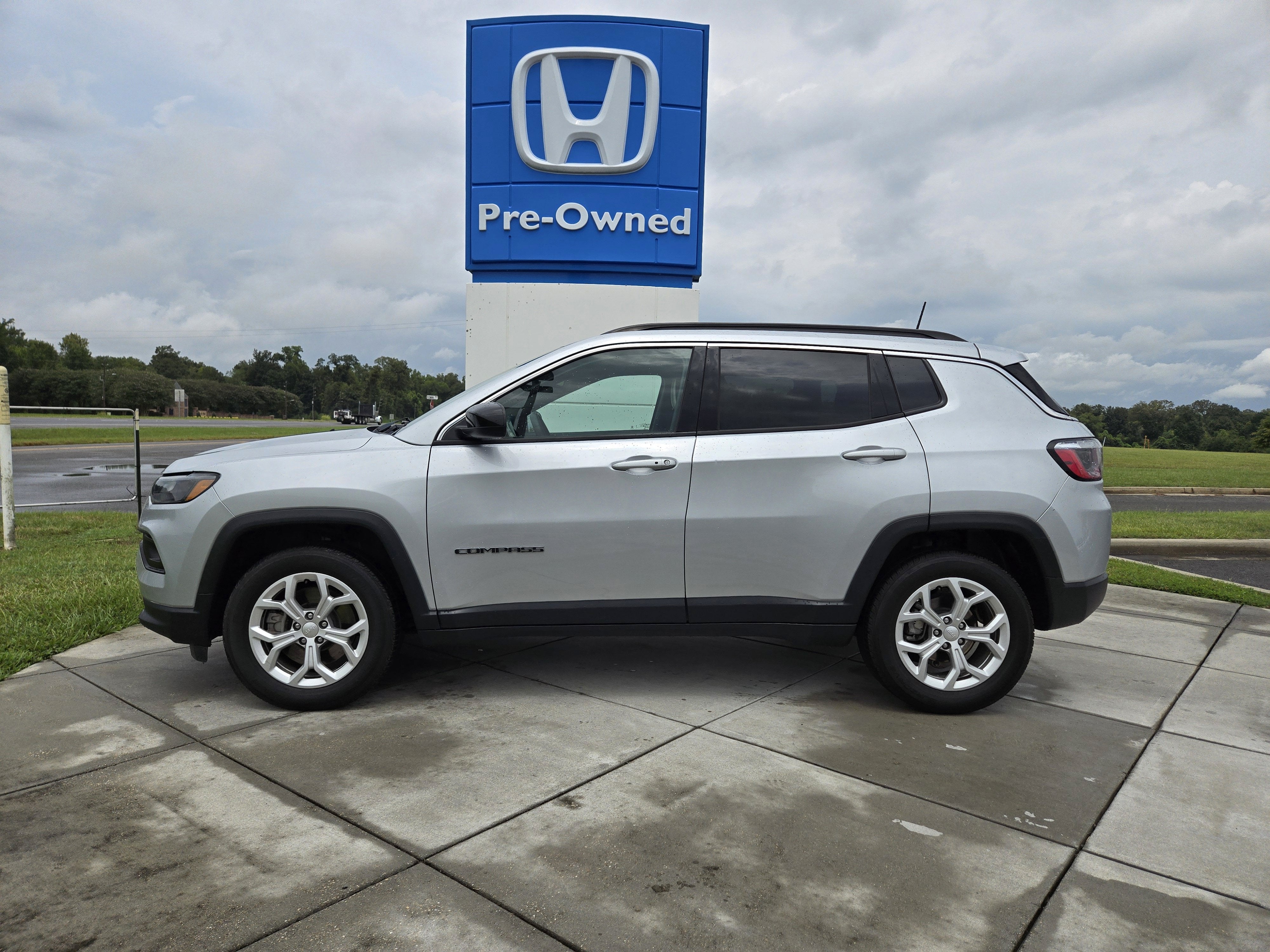 2024 Jeep Compass Latitude