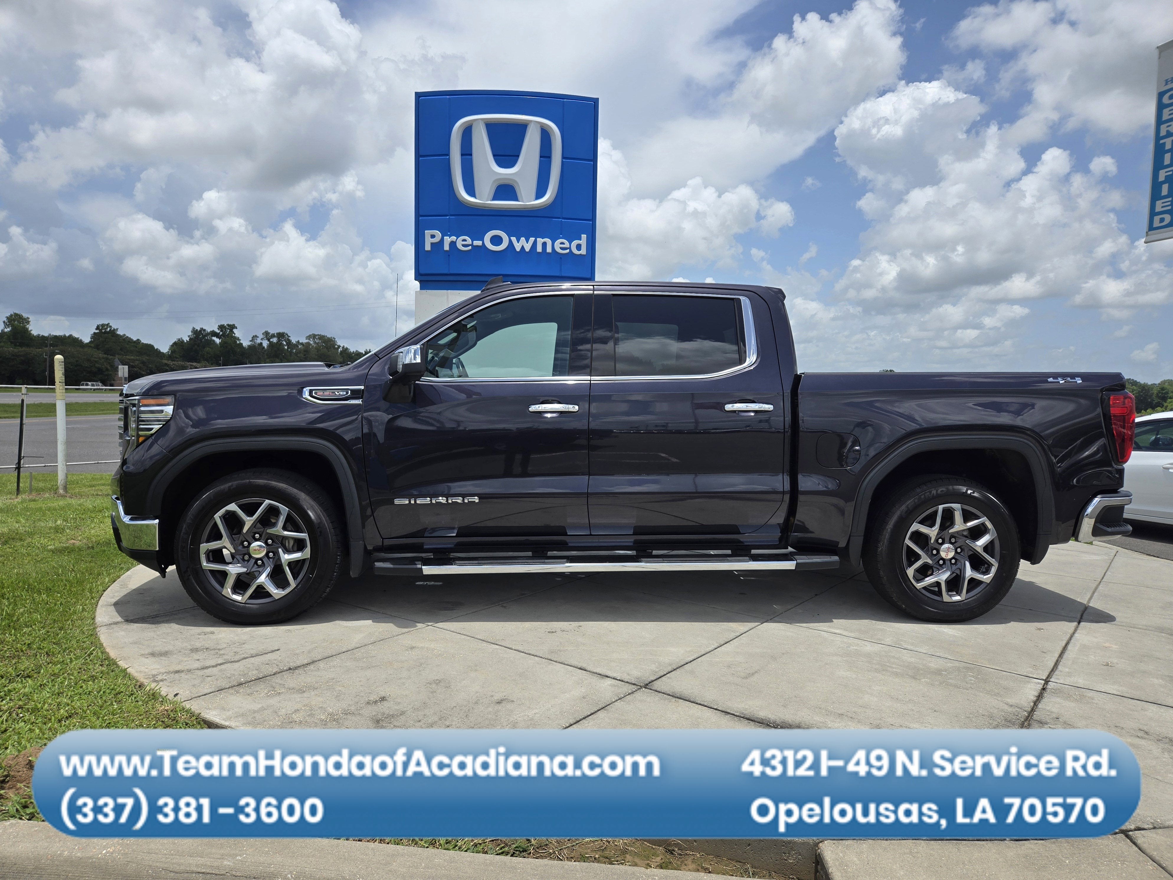 2022 GMC Sierra 1500 SLT