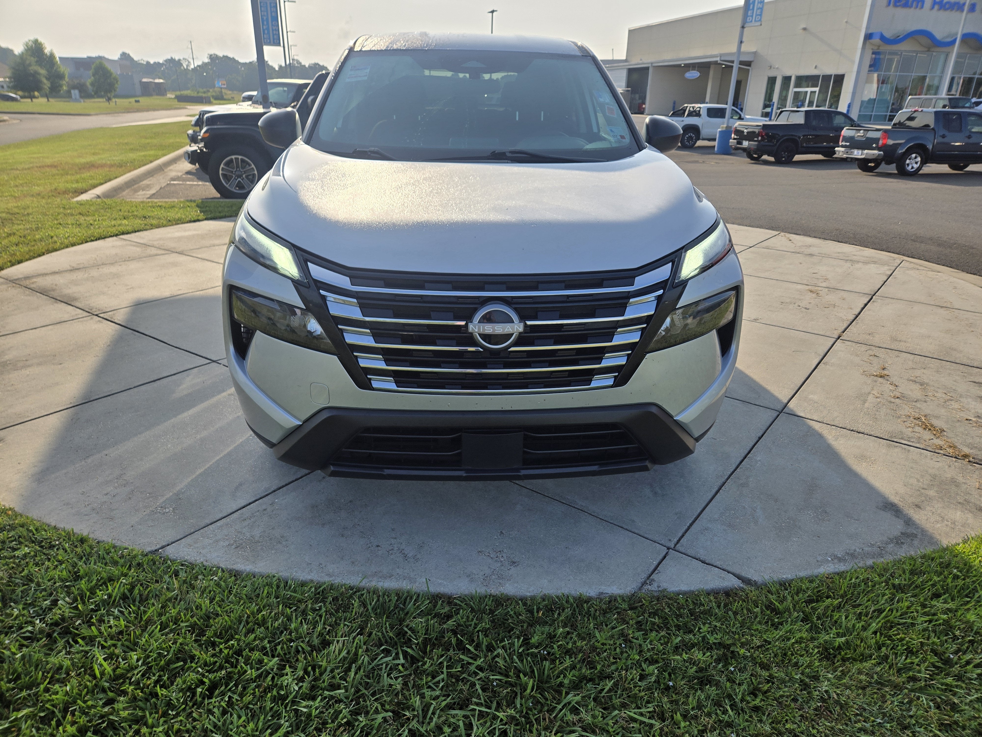 2024 Nissan Rogue S