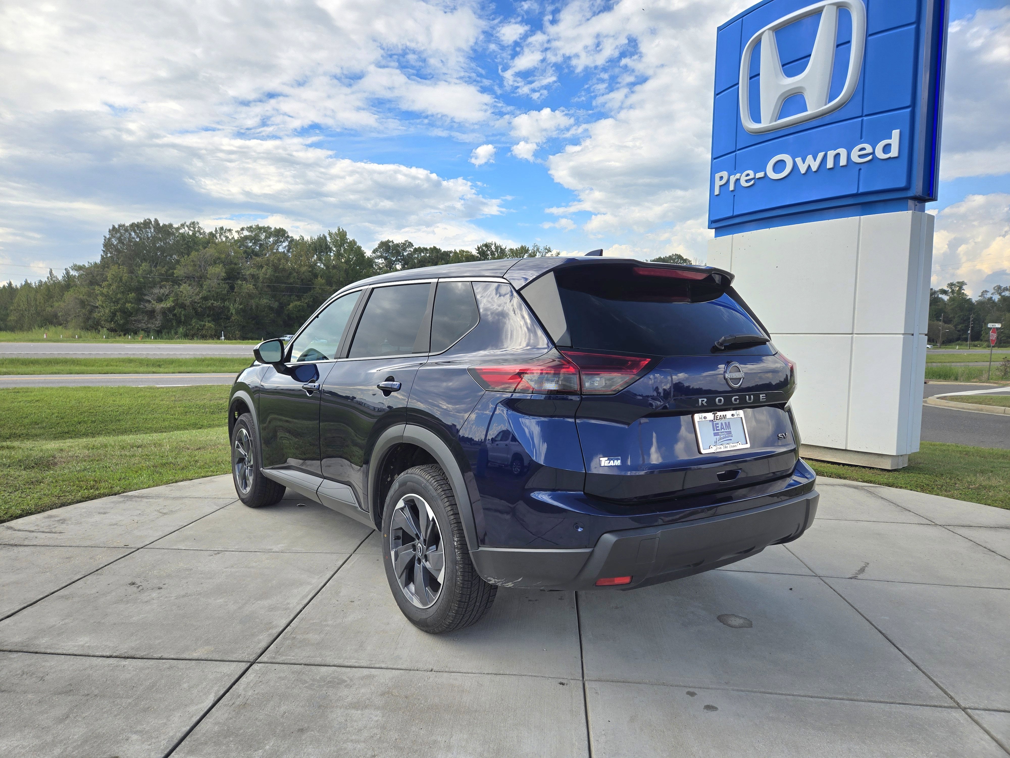 2024 Nissan Rogue SV