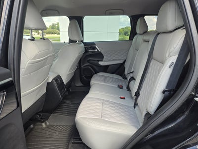 2022 Mitsubishi Outlander SEL