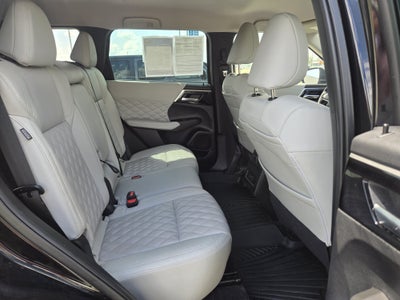 2022 Mitsubishi Outlander SEL