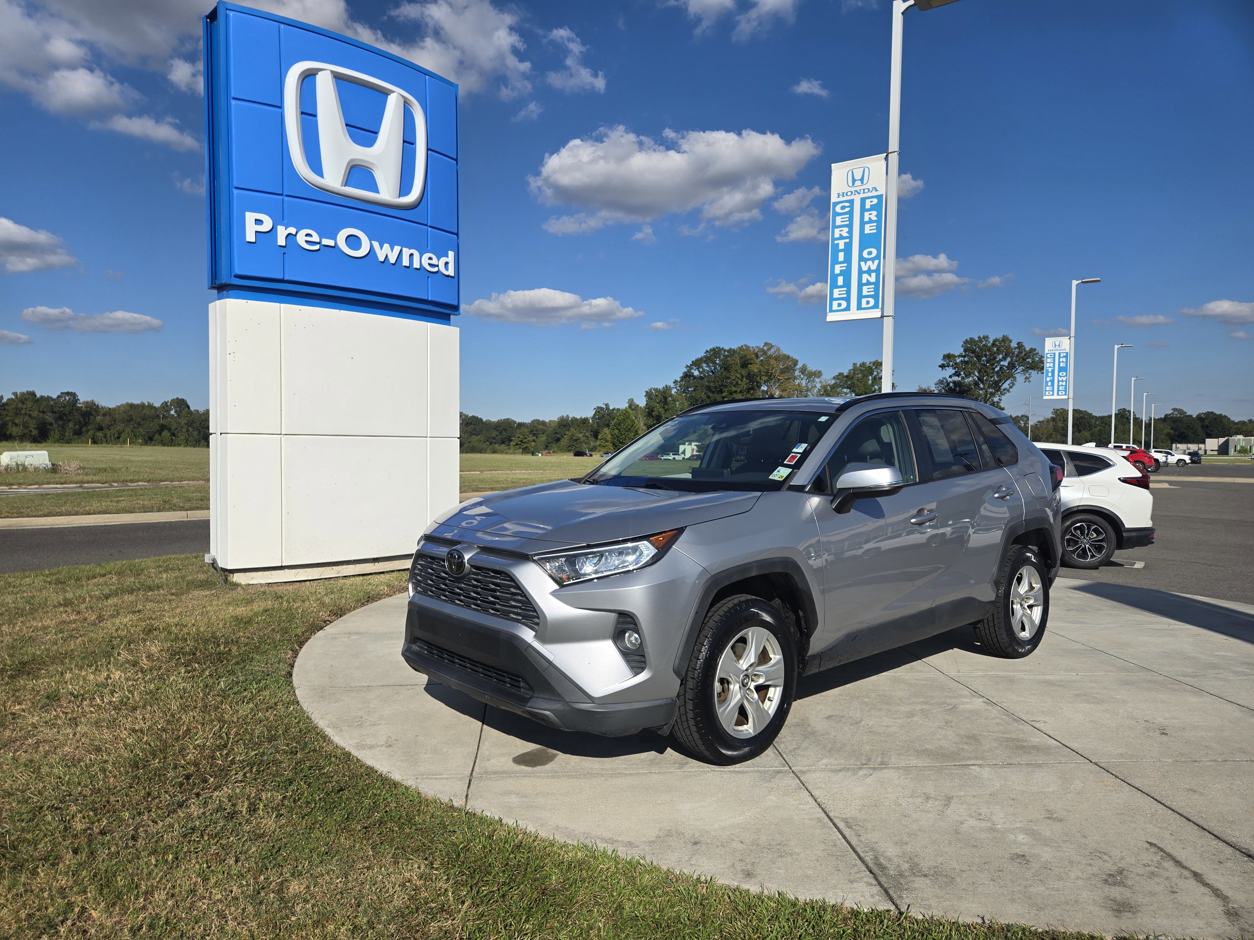 2019 Toyota RAV4 XLE