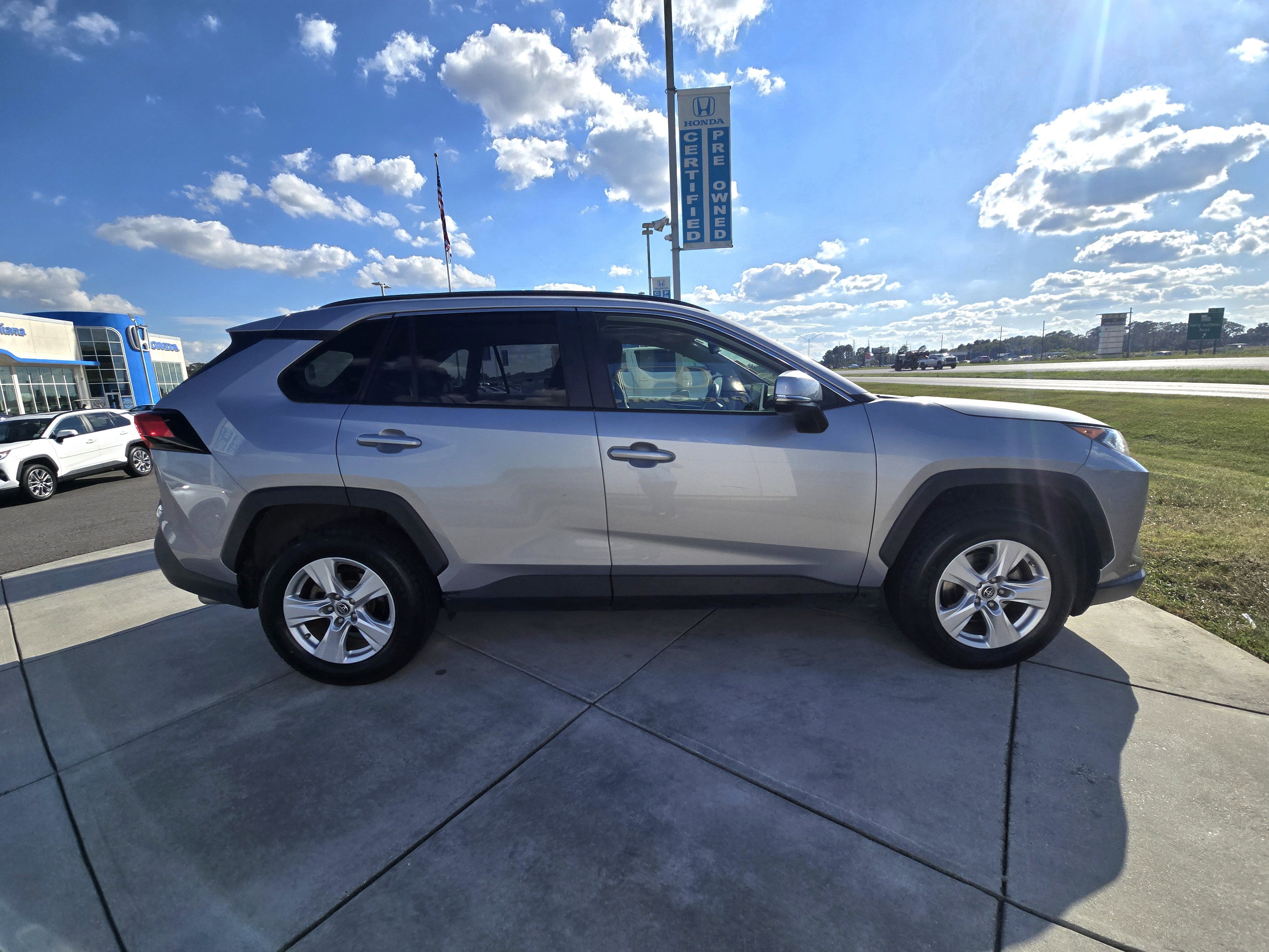 2019 Toyota RAV4 XLE